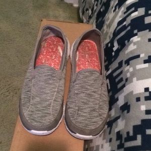 Danskin now memory foam shoes